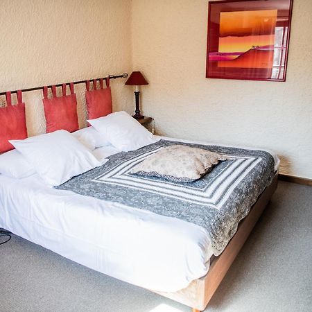 Hotel Les Ardillieres Du Pont D'Oye Habay-la-Neuve Bilik gambar