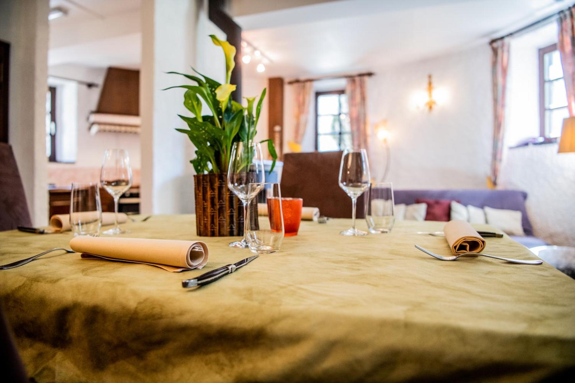 Hotel Les Ardillieres Du Pont D'Oye Habay-la-Neuve Bilik gambar